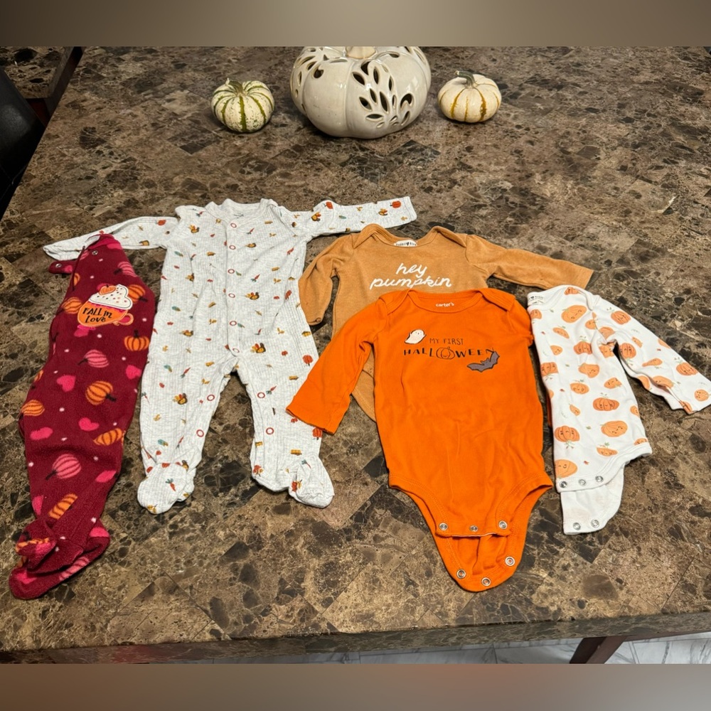 Halloween lot 9 mo